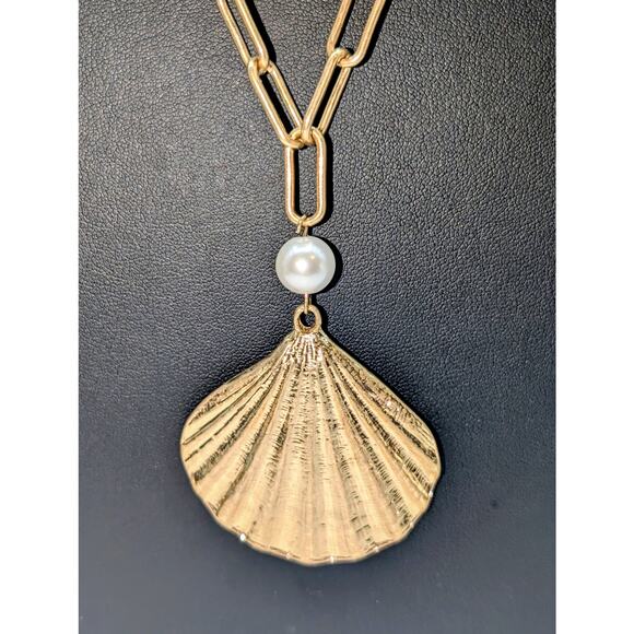Gold Tone Clam Shell Faux Pearl Paper Clip Long Chain 28.25"-31.25" Necklace - Picture 3 of 7